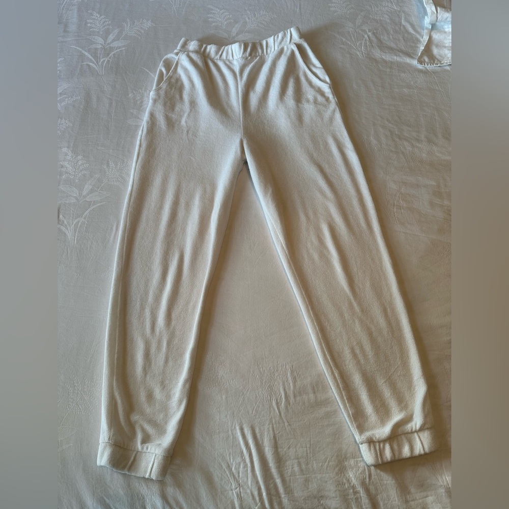 Zara White Terry Jogger Pants - Picture 2 of 6